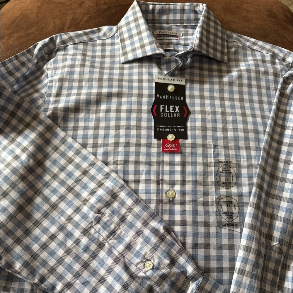 **NEW** Van Heusen men’s regular- fit flex collar longsleeved shirt
